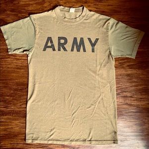 RARE Vintage 1980’s Army T-shirt